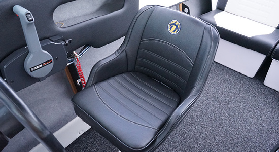 Adjustable softrider pedestal seat | Haines Hunter HQ