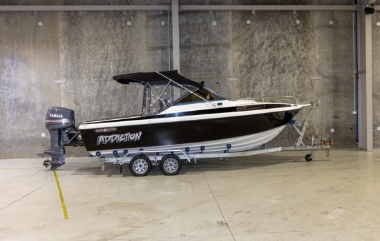 1987 Haines Hunter V198 | Haines Hunter HQ