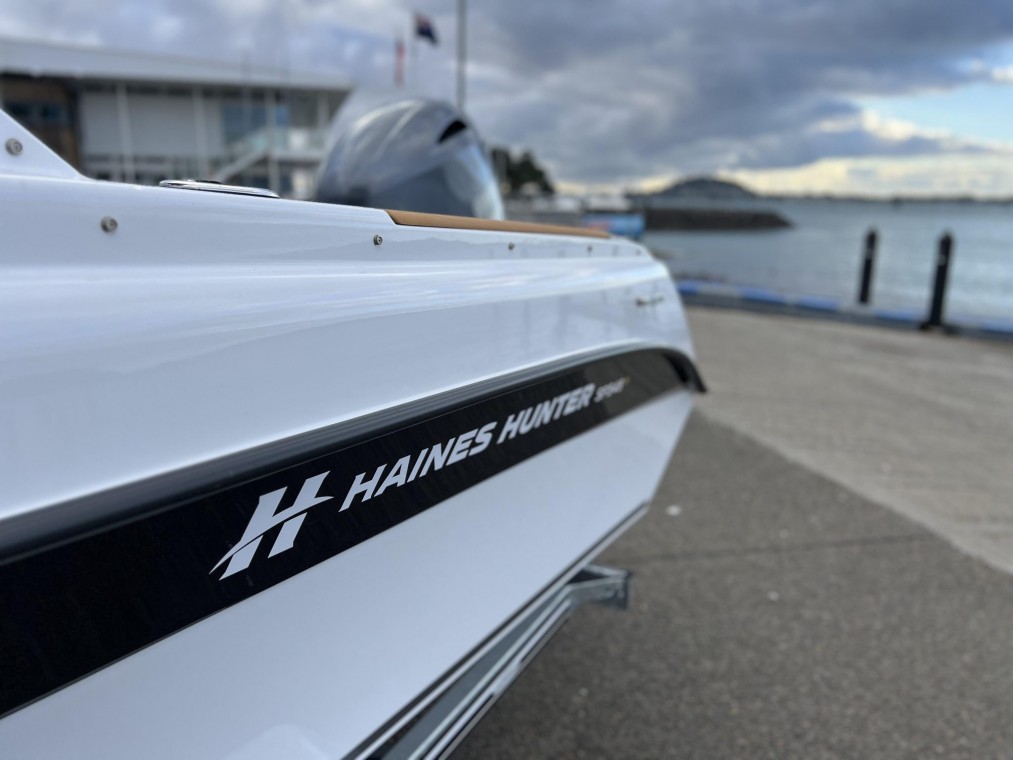  | Haines Hunter HQ