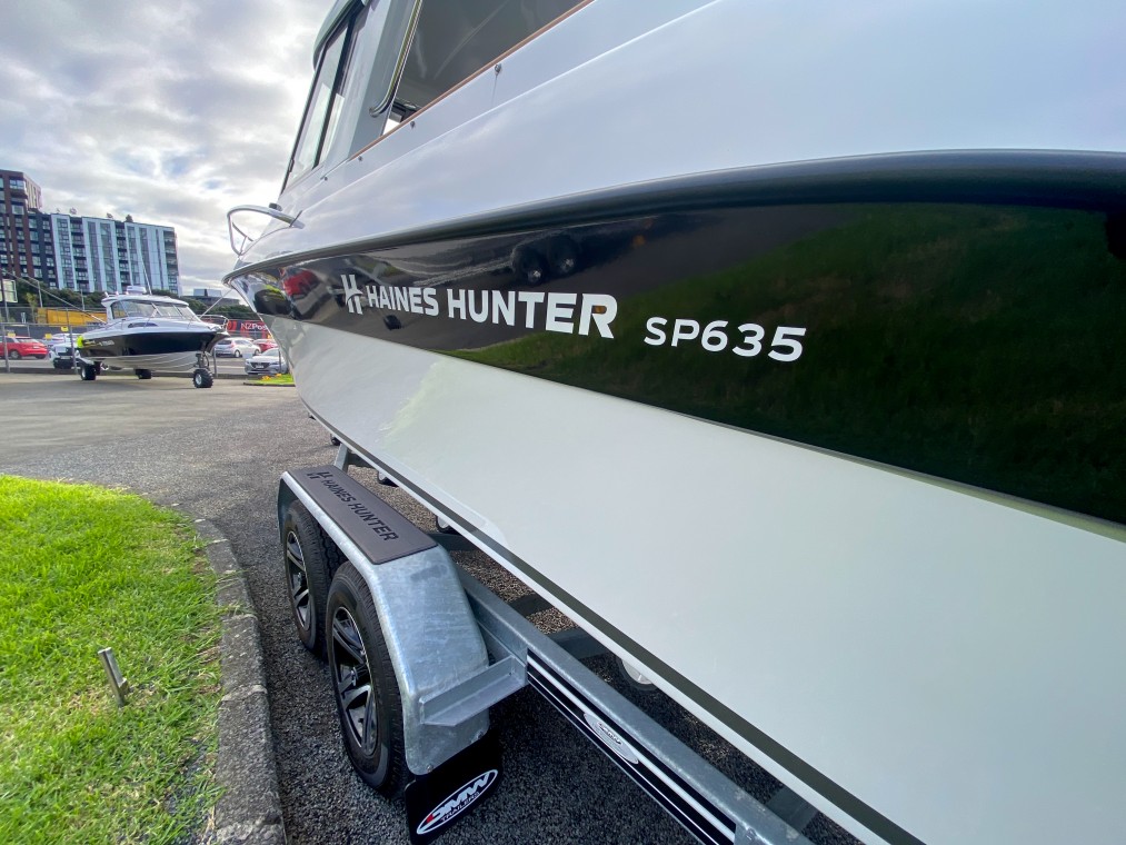  | Haines Hunter HQ