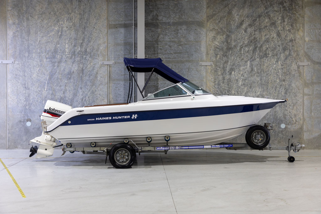 1998 Haines Hunter SR535 1998 Haines Hunter SR535