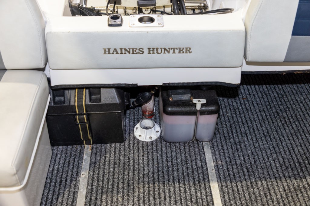  | Haines Hunter HQ