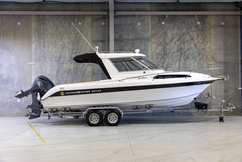 2017 Haines Hunter SS725
