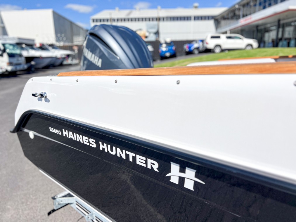  | Haines Hunter HQ